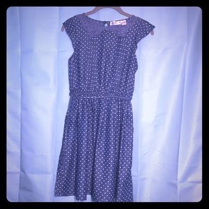 3/15🔥Blue & White polka dot dress with belt